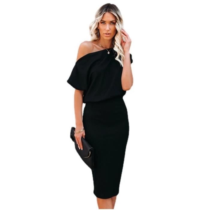 Robe longue femme épaules dénudées avec traîne