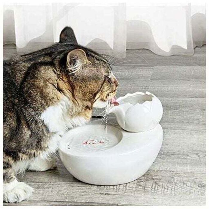 Fontaine à eau pour chat - Unbrand - Céramique - 13 litre - Filtre antibactérien - Silencieux 45 dB - Design lotus