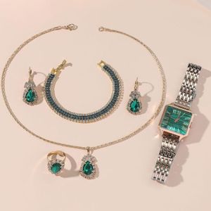 PARURE Coffret montre femme + bracelets + colliers + anne