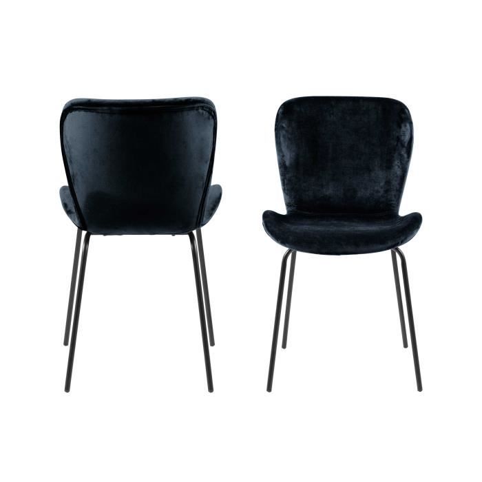 cette chaise noire tilda possède des pieds en métal revêtu par poudre et est recouverte de velours, ce qui apporte une touche