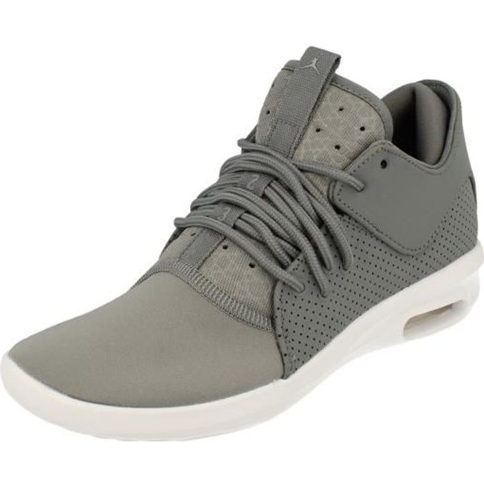 Jordan junior first class trainer on sale