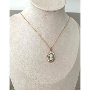 Pendentif Camée Oval Bleu Sur Fond Lisse - Plaqué Or 750/000, Nickel Free