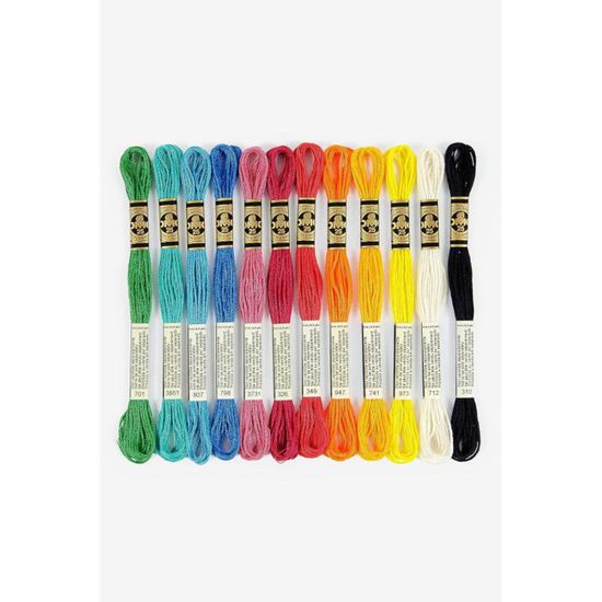 DMC Boîte Métal 24 Échevettes Mouliné Spécial 117MC - Fil à Broder 100% Coton
