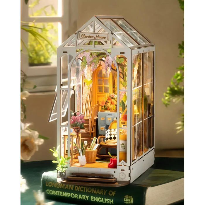 CUTEBEE Book Nook Kit - Maison De Poupée, Maison Miniature A Construire Adulte, Maquette En Bois A Construire Puzzle 3d Bois Decoration Bibliotheque Cadeaux Artisanaux