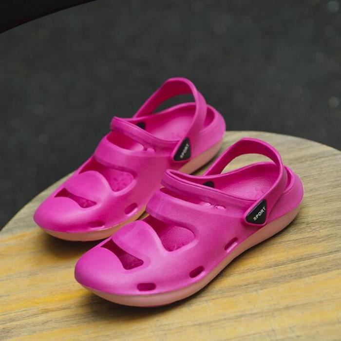 nu pied plastique plage