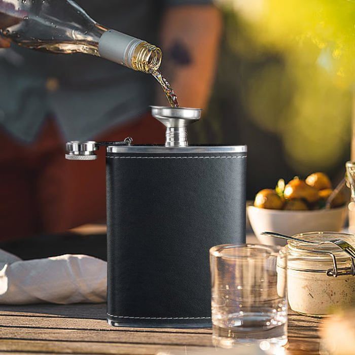 Flasque alcool - avec entonnoir et gobelet pliable