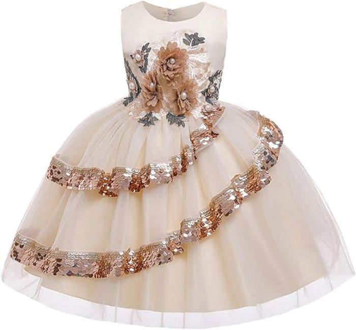 Poupée fille de 29,2 cm avec vêtements et accessoires pour poupées, vêtements, miroirs, robes de princesse, robe, chaussures, cintres, sacs à main, collier, couronne et chien pour filles de 3 ans et