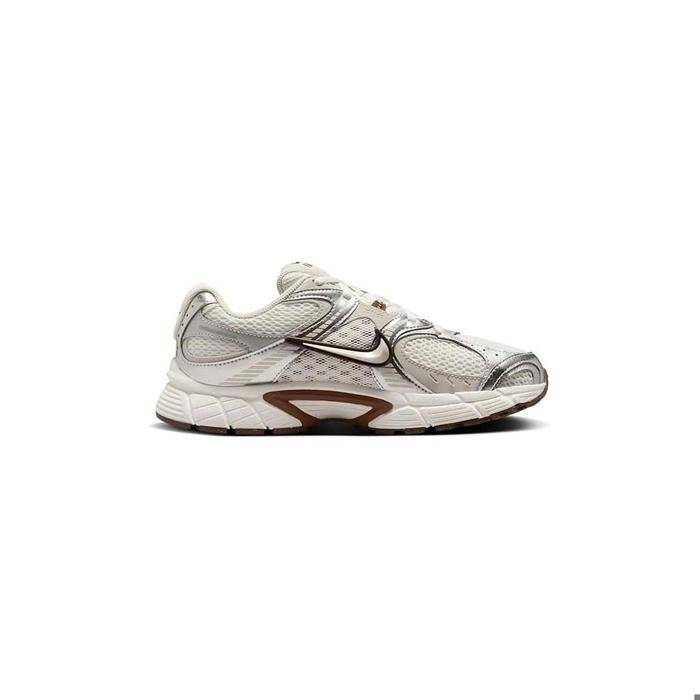 Baskets Nike V5 RNR confort et style