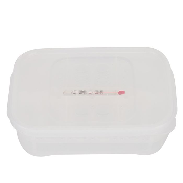 Comparer les prix de Incubateur professionnel à 12 grilles pour élever petits reptiles et lézards.