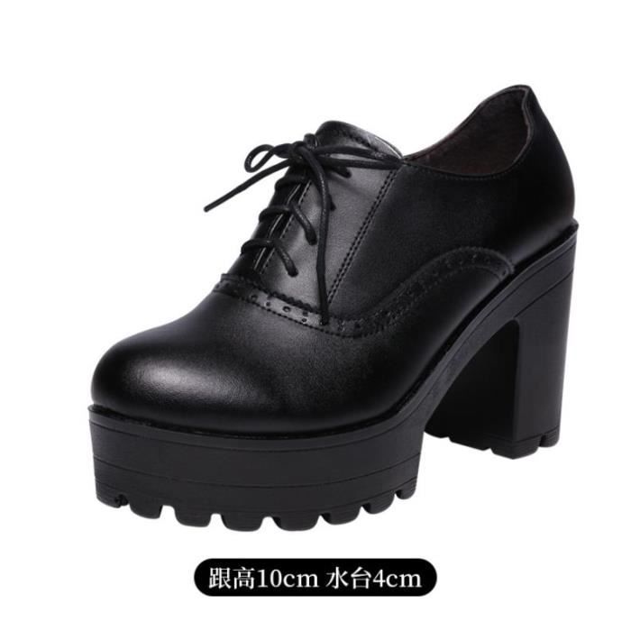 Chaussures à talons hauts et pantoufles plates, accessoires pour beurre