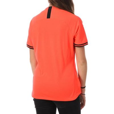 Maillot PSG Rouge Femme Nike Jordan Exterieur 2019 2020 Coupe ajustee et technologie VaporKnit Cdiscount Sport