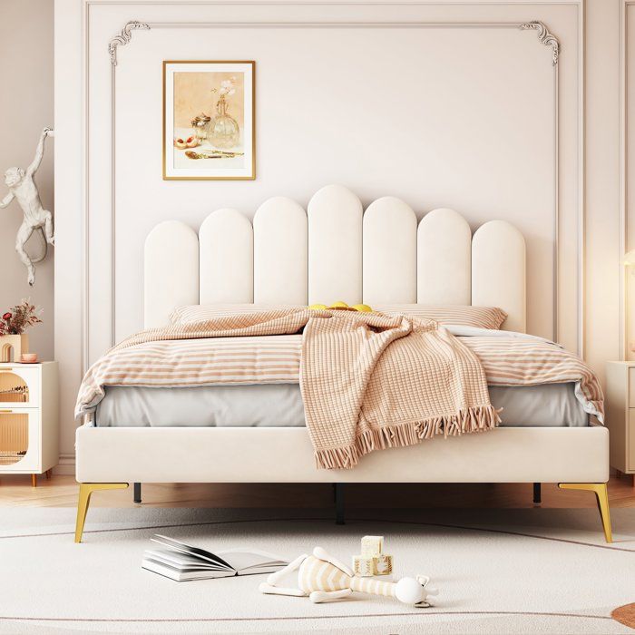 Lit capitonné 140x200 avec tête de lit réglable velours beige sommier à lattes inclus