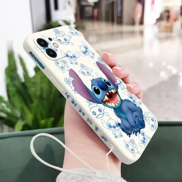 Coque iPhone avec l'œuvre « Logo Olympique de Marseille » de l'artiste PierreK98