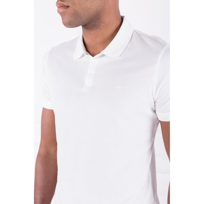 Polo Calvin Klein blanc pour hommes. J30J307741 112.