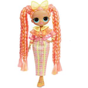 POUPÉE Poupées et accessoires MGA Entertainment LOL Surprise! O.M.G. Lights Dazzle Fashion Doll with 15 Surprises 263896