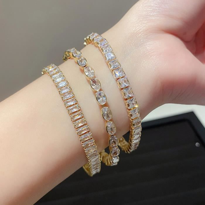 Elegant bracelet top