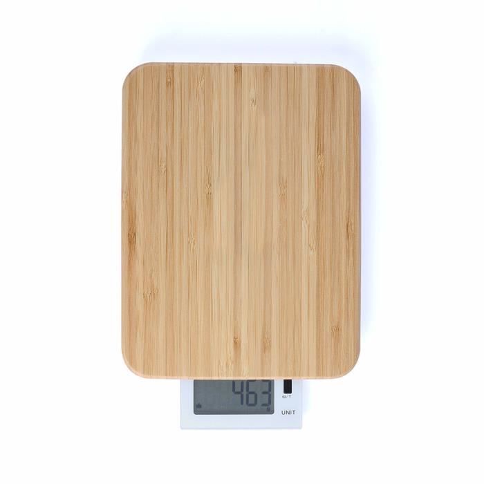 Balance de cuisine et planche à découper - DOM383