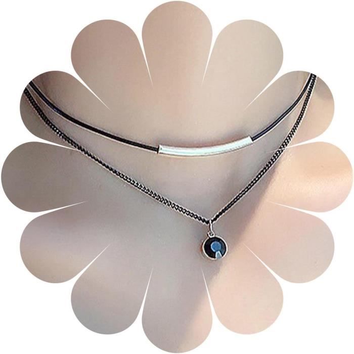 Maîtriser l'art de superposer les chaînes de colliers en or et en diamants - Aquae Jewels Maîtriser l'art de superposer les chaînes de colliers en or et en diamants - Aquae Jewels