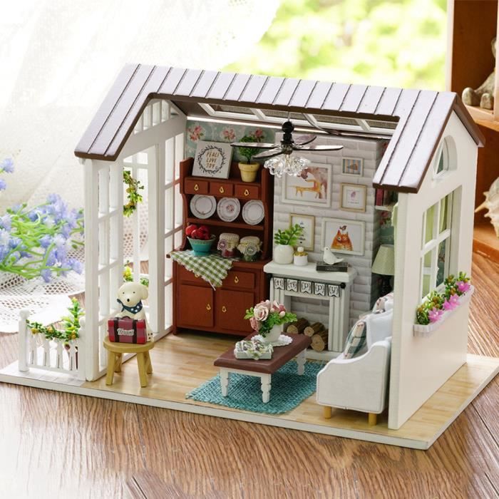 Maisons de poupée 1/12: La dernière pièce de ma maison française