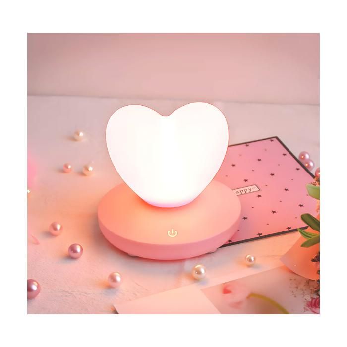 Veilleuse en forme de cœur rose
