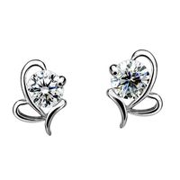 Boucles d'oreilles à tige pour femme RMEGA - Sophistiquées et élégantes - Le cadeau parfait pour toutes les femmes