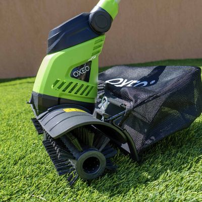 Balai à Gazon Draper 53 Cm - Pour Ramasser Feuilles Et Débris De Jardin - Léger Et Robuste Avec 4 Brosses Réglables