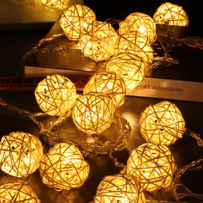 Guirlande lumineuse dintérieur 5M 40 LED blanc chaud – Boules en rotin 3 cm – IP20 pour décoration Noël maison chambre salon