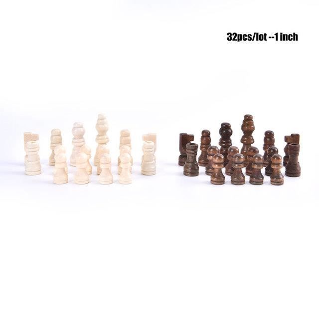Engelhart Coffret De 32 Pièces D'Échecs En Bois Naturel – Roi 77 Mm – Pour Échiquier 40x40 Mm – Boîte à Couvercle Coulissant