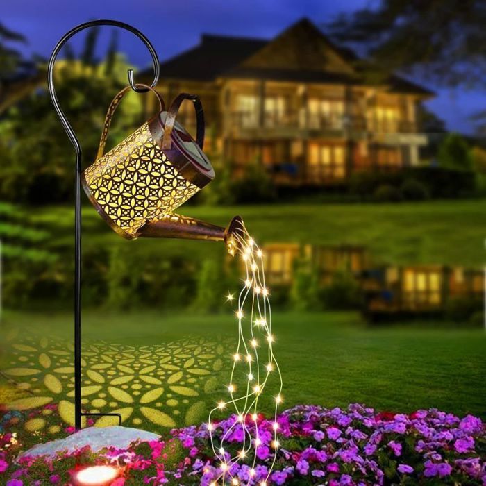 Lampe solaire LED rétro en bronze avec support pour arrosoir peut être utilisée comme lampe darrosage ou comme lampe décorative