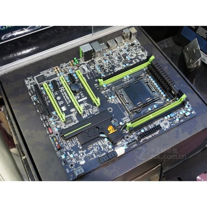 Acheter Carte mère GIGABYTE G1.Assassin 2 Intel X79 Socket LGA2011 4xDDR3 SDRAM 32GB E-ATX Reconditionné - 219,00 € Carte mère GIGABYTE G1.Assassin 2 Intel X79 Socket LGA2011 4xDDR3 SDRAM 32GB E-ATX Reconditionné - Gigabyte reconditionné disponible sur Cdiscount Seconde Vie