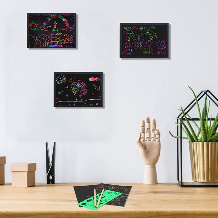Kit Dessin à Gratter Enfant – 50 Feuilles Noir + 5 Stylets + Gabarits, Révèle Arc-en-Ciel