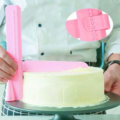 12 Pièces Set Spatules à Gâteau - Grattoirs Réglables - Pour Lisser Crème, Décorer, Couper Pâte - Rose