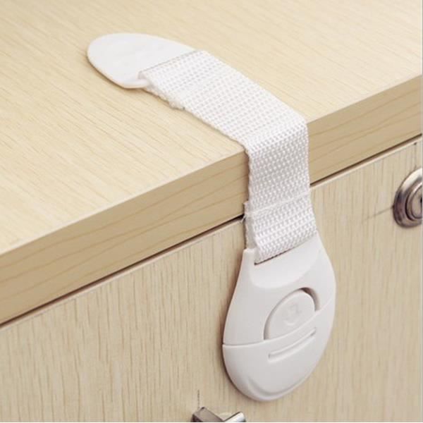 Kits De Securite Des Enfant 32 Pieces 12 Coins De Protection Transparent 8 Bebe Securite Serrures Pour Cabinet De Cuisine Tiroir 8 Loquets Bloque Placard Et 4 Protection En Mousse Pour Porte Bloque Placards Et Loquets Securite