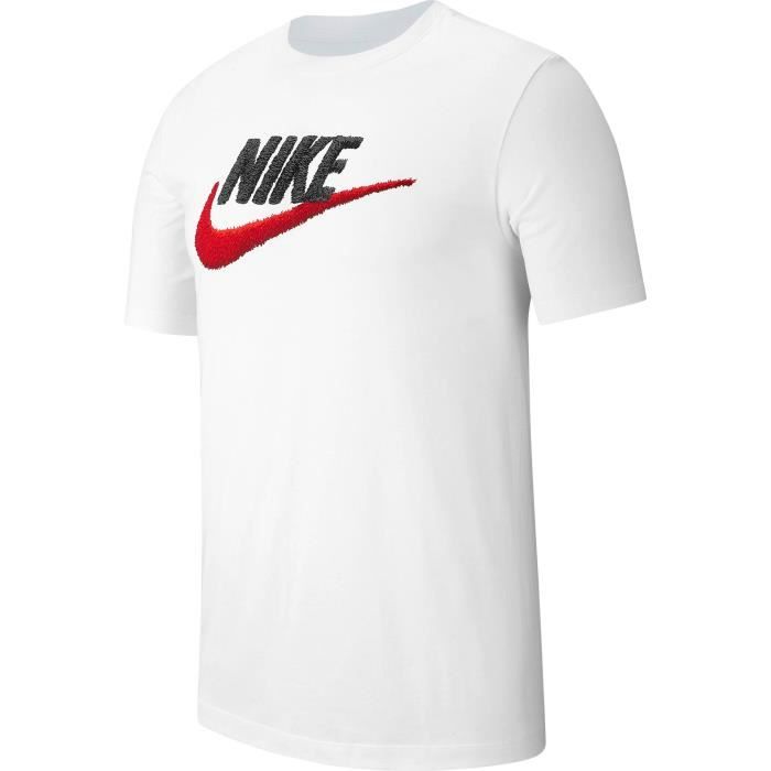 tee shirt moulant nike
