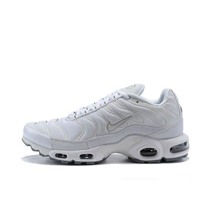 NIKE Baskets Air Max Plus TN Chaussures - Homme - Blanc - Blanc ... NIKE Baskets Air Max Plus TN Chaussures - Homme - Blanc - Blanc ...
