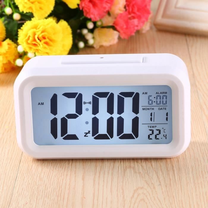 Réveil Braun BC22W Blanc - Analogique à Quartz - Rétroéclairage Permanent - Occasion