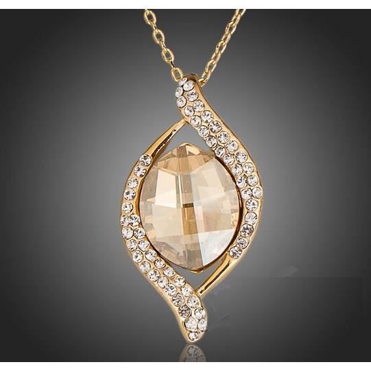 Collier avec Pendentif Goutte en Plaqué Or 18k