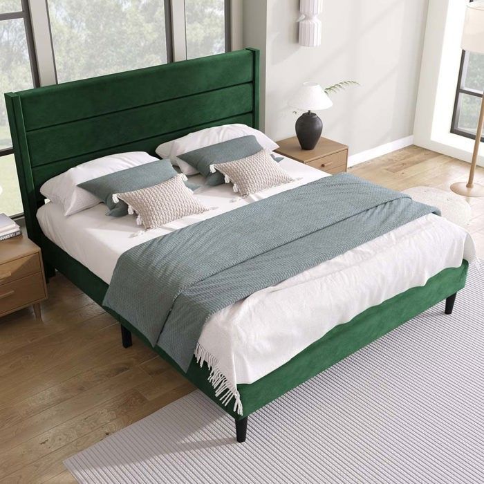 Lit adulte - 140 x 200 - Sommier à lattes - Tête de lit rembourrée 3 parties - Velours vert