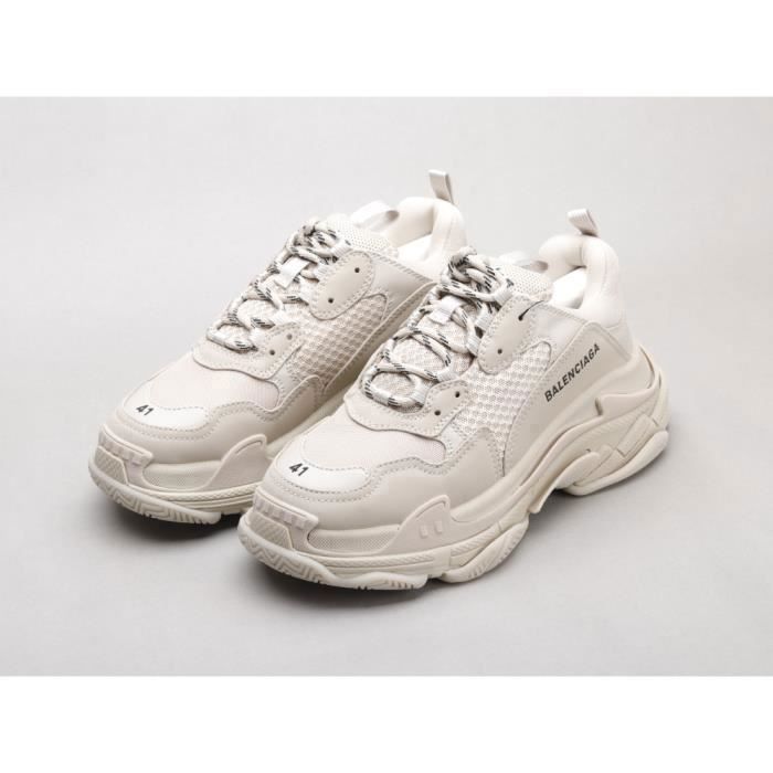 Baskets BALENCIAGA Triple S Beige Couleurs Multiples Lacets Couleurs multiples Cdiscount Chaussures