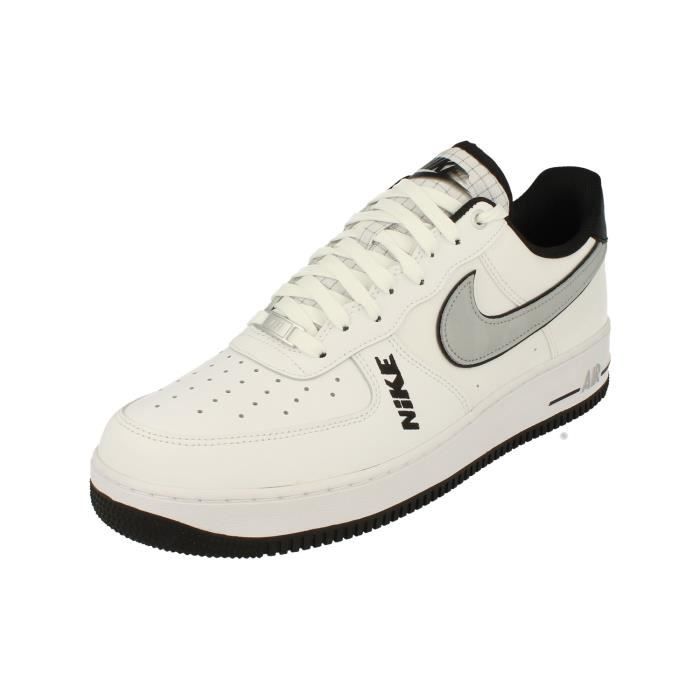 Baskets Nike Air Force 1 07 LV8 Hommes Blanc Cuir Lacets
