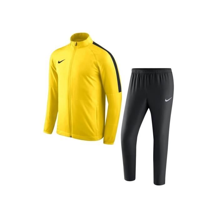 Nike 893709 100
