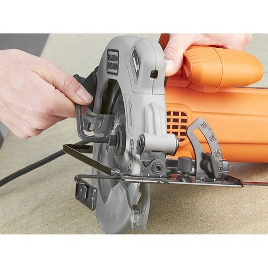 Black Decker Cs1250lk Scie Circulaire 66mm 1250w Avec Laser Guide Parallele Et Coffret Achat Vente Scie Electrique Black Decker Cs1250lk Sci Cdiscount
