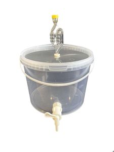 Seau Extérieur avec Robinet D'eau Jerrican Alimentaire Réservoir D'eau