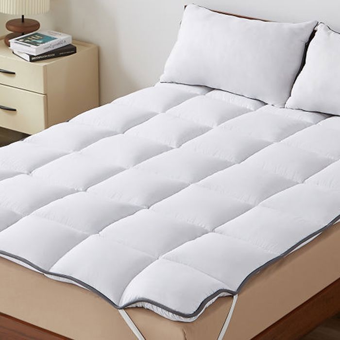 CASABEL Surmatelas Moelleux 160x190 cm 600gsm Confortable Microfibre Respirante Idéal pour Matelas 2 Places Blanc