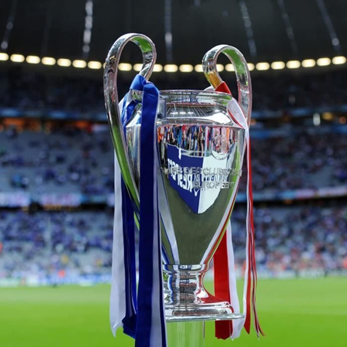 Trophée De La Ligue des Champions Coupe des Champions du Bayern De Munich  Grande Oreillette Trophée des Champions De Liver Fan[541] - Cdiscount