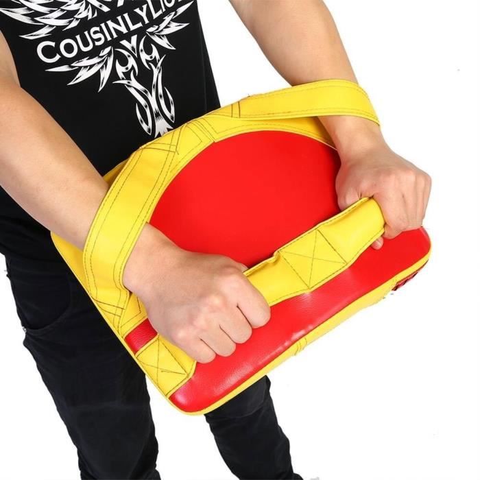 Mytra Fusion Bouclier De Frappe Incurvé MMA – Pao Muay Thai, Kickboxing, Taekwondo – Cuir Synthétique Haute Densité, Poignées Renforcées