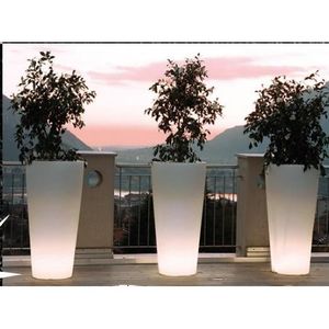 POT LUMINEUX Pot lumineux photovoltaïque - ARKEMA DESIGN - Tondo 102 cm de hauteur - Blanc - Polyéthylène - Energie solaire