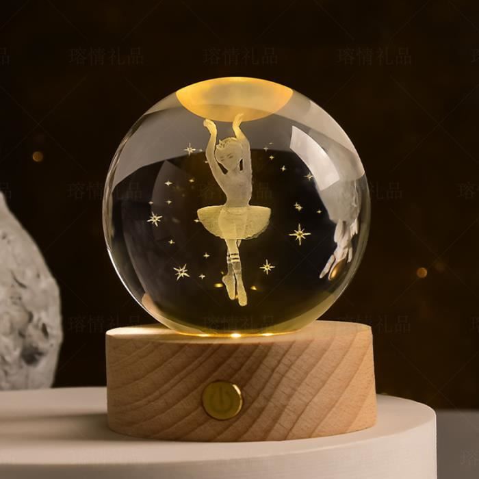 Veilleuse Boule de Cristal OEMG 3D Lumière Chaude LED en Verre avec Base en  Bois 8 cm Décoration Cadeau Anniversaire Fête Nuage - Cdiscount Maison