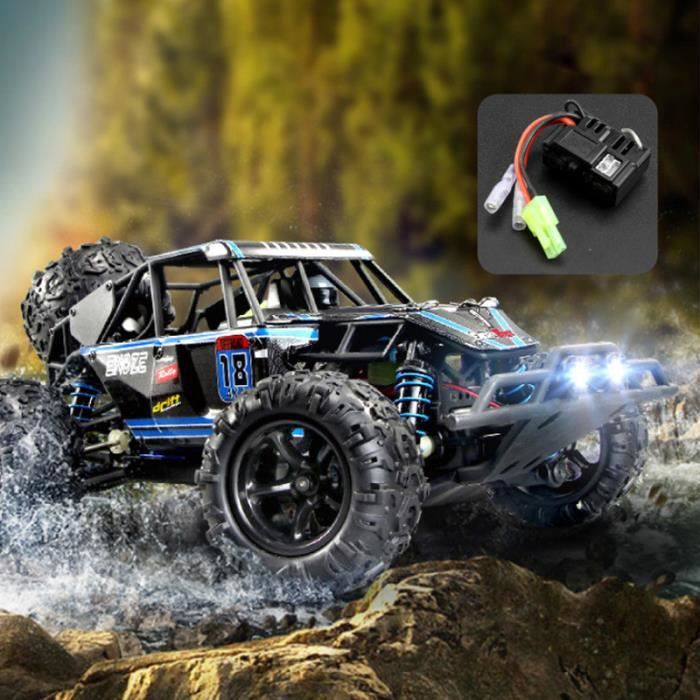 voiture télécommandée bleue