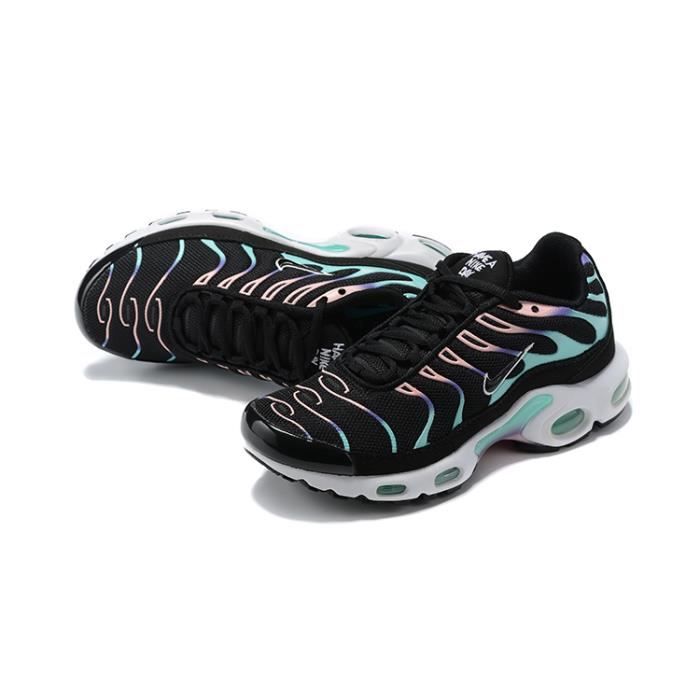 have a nike day air max plus